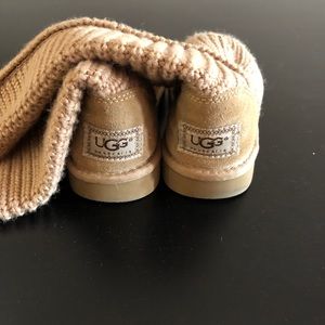 Knitted UGG boot (light brown/beige)